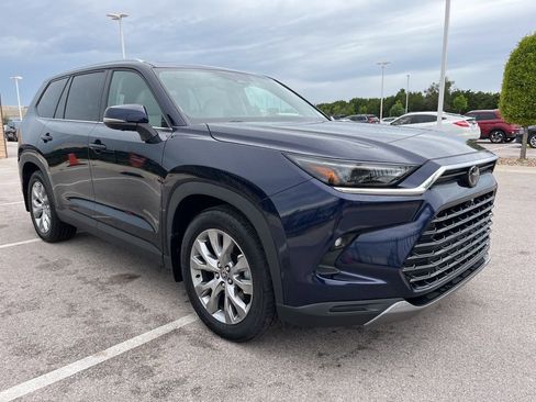 Used 2025 Toyota Grand Highlander AWD Hybrid image 3