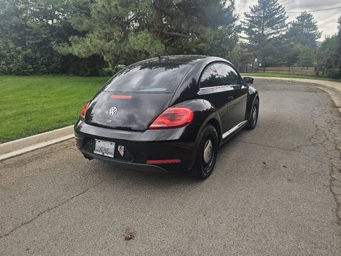 Used 2013 Volkswagen Beetle TDI image 6