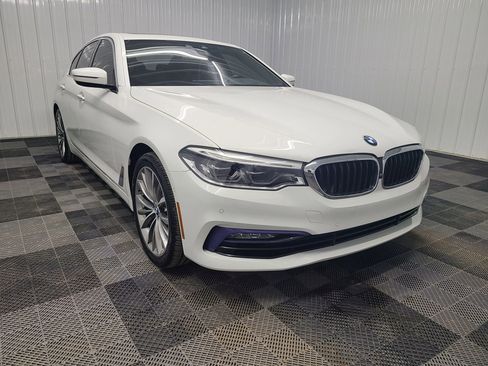 Used 2017 BMW 530i xDrive AWD/4WD image 14