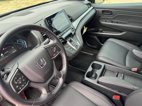 Certified 2023 Honda Odyssey Sport image 17