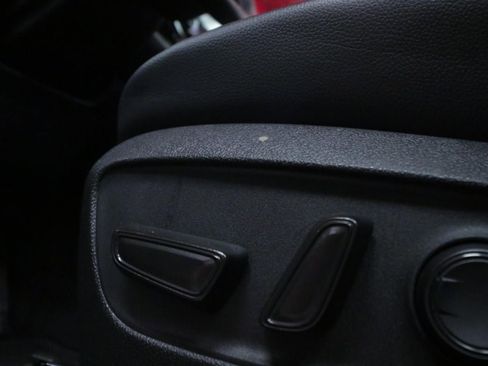 Used 2022 Toyota Highlander XLE image 14