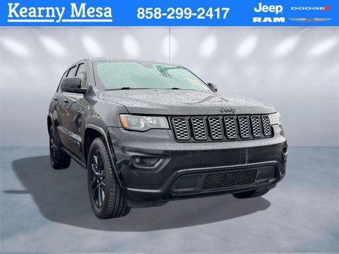 Used 2019 Jeep Grand Cherokee Altitude image 1