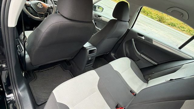 Used 2017 Volkswagen Jetta S FWD image 26