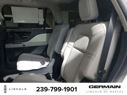 New 2025 Lincoln Aviator 2WD w/ Equipment Group 101A image 19