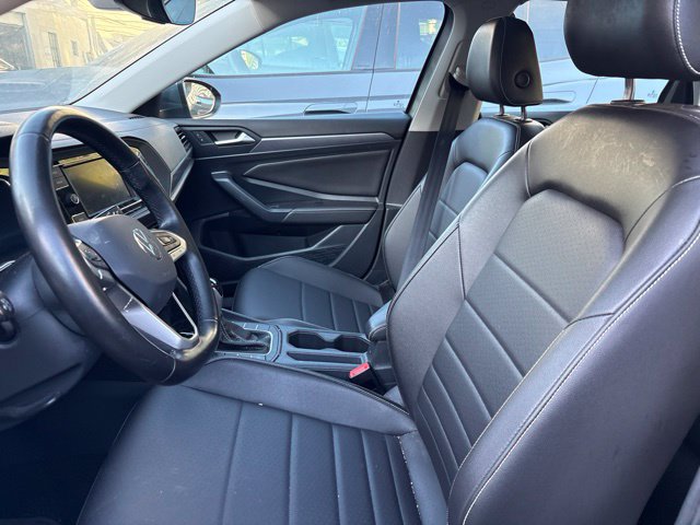 Used 2023 Volkswagen Jetta SE FWD image 7