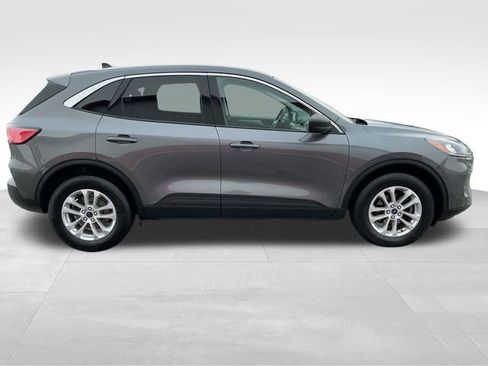 Used 2022 Ford Escape SE image 8