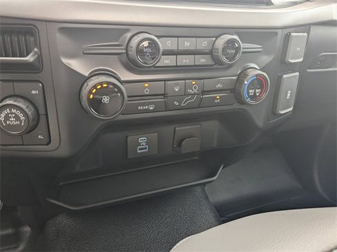 Used 2024 Ford F150 XL image 6