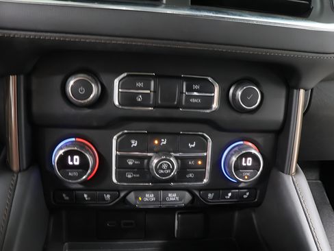 Used 2021 Chevrolet Tahoe High Country AWD/4WD image 10