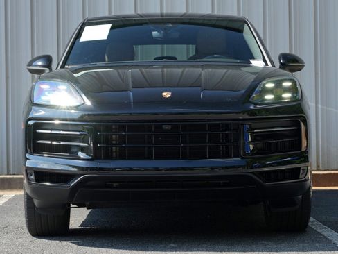Used 2024 Porsche Cayenne Coupe AWD/4WD image 7