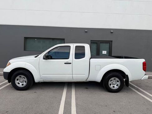 Used 2018 Nissan Frontier S RWD image 2
