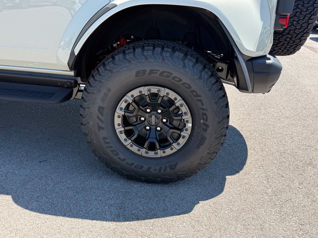 New 2026 Ford Bronco Raptor w/ Interior Carbon Fiber Pack AWD/4WD image 44