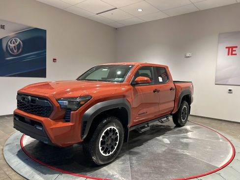 New 2025 Toyota Tacoma TRD Off-Road image 2