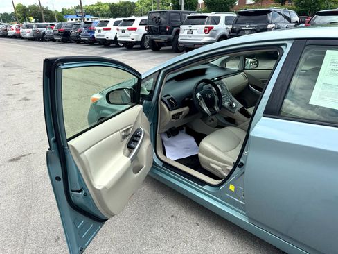 Used 2012 Toyota Prius Three image 14