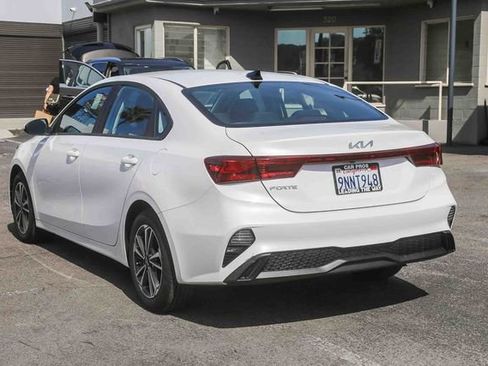 Used 2024 Kia Forte LXS image 8