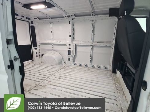 Used 2025 RAM ProMaster 2500 w/ Convenience Group FWD image 31