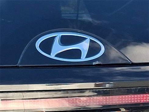 Used 2024 Hyundai Tucson Limited image 33