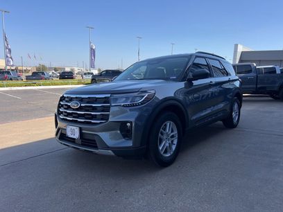 New 2026 Ford Explorer Active w/ Active Comfort Package