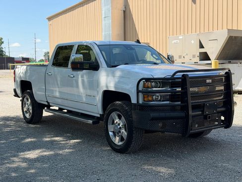 Used 2017 Chevrolet Silverado 2500 LTZ w/ Vortec Plus Package AWD/4WD image 3