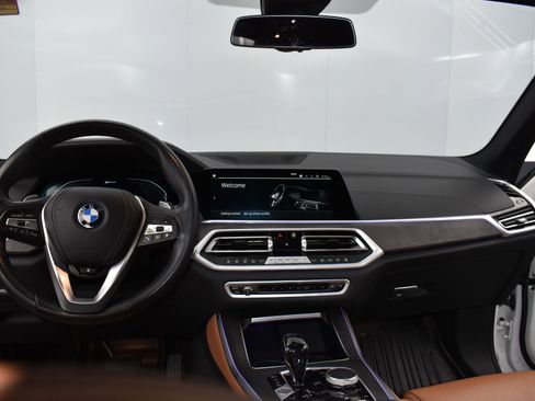 Used 2022 BMW X5 xDrive45e w/ Luxury Seating Package image 15