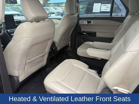 Certified 2021 Ford Explorer Platinum w/ Equipment Group 601A AWD/4WD image 2