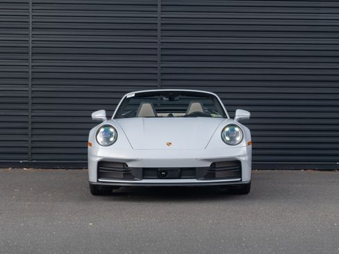 Certified 2025 Porsche 911 Carrera image 11