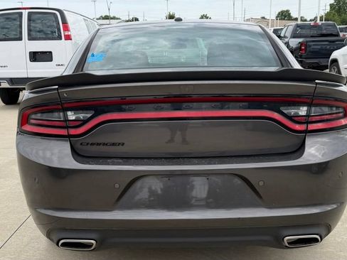 Used 2022 Dodge Charger SXT w/ Blacktop Package RWD image 4