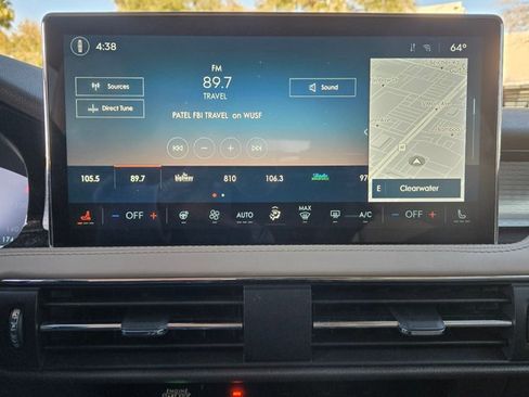 Used 2023 Lincoln Corsair Standard w/ Equipment Group 101A image 11