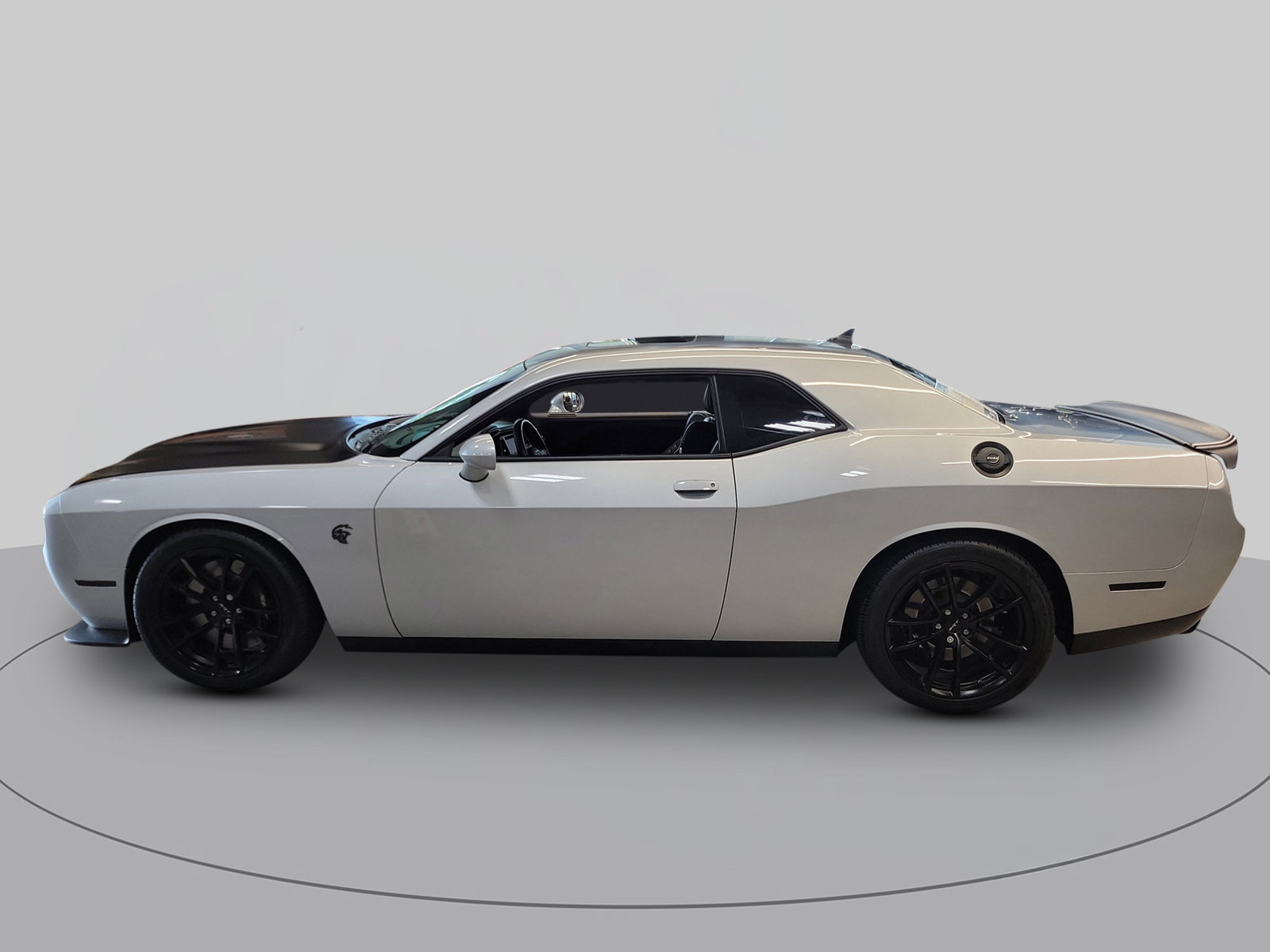 Used 2023 Dodge Challenger SRT Hellcat RWD image 6