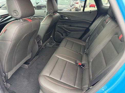 Used 2025 Chevrolet Trax RS w/ Driver Confidence Package image 29