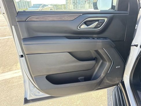 Used 2021 Chevrolet Tahoe LT image 13