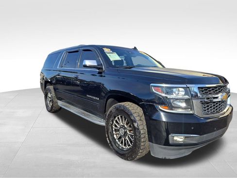 Used 2017 Chevrolet Suburban Premier AWD/4WD image 15