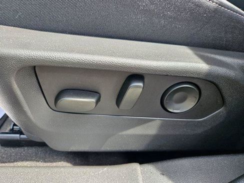 Used 2025 Buick Envision Sport Touring AWD/4WD image 10