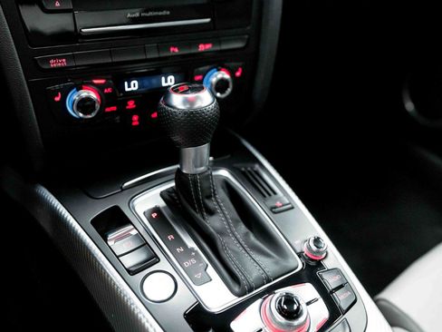 Used 2015 Audi RS 5 Coupe AWD/4WD image 39