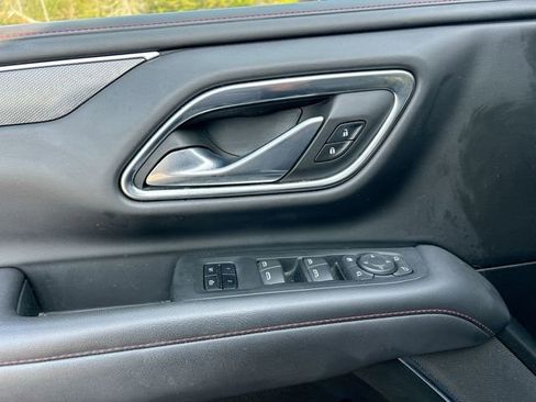 Used 2021 Chevrolet Tahoe RST w/ Luxury Package image 17