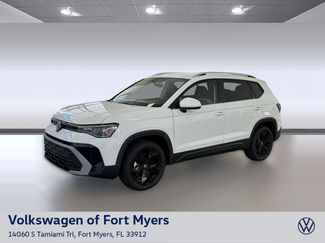 New 2026 Volkswagen Taos SE FWD video 1