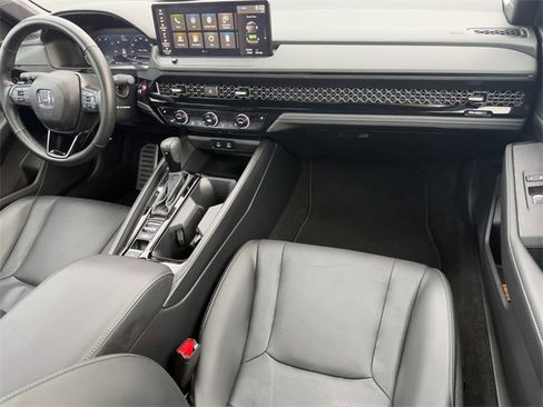Used 2024 Honda Accord Sport image 34