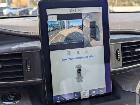 Used 2020 Ford Explorer Platinum w/ Premium Technology Package image 19