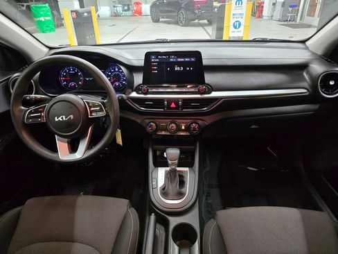 Used 2023 Kia Forte LXS FWD image 31