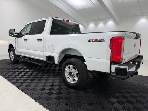 Used 2025 Ford F250 XLT AWD/4WD image 5