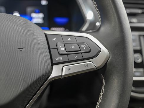 Used 2022 Volkswagen Tiguan S image 19