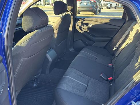 Used 2024 Honda Accord Sport image 9