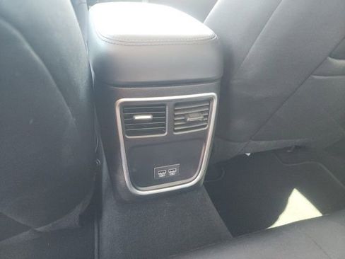 Used 2023 Chrysler 300 Touring w/ Sport Appearance Package RWD image 16