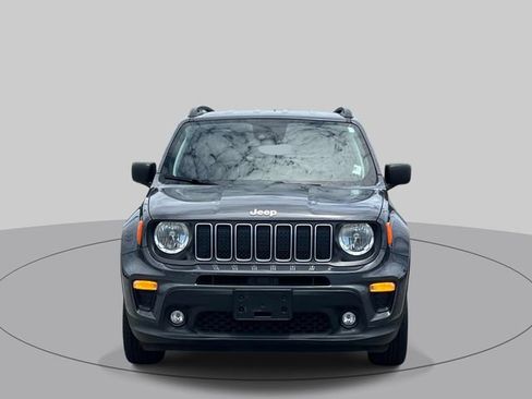 Certified 2022 Jeep Renegade Latitude w/ Convenience Group AWD/4WD image 10