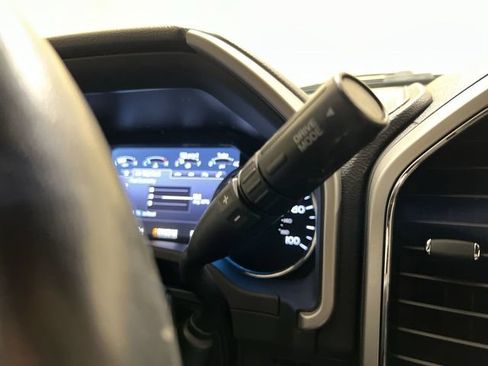 Used 2022 Ford F350 Lariat w/ Lariat Ultimate Package AWD/4WD image 15