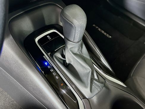 Used 2025 Toyota Corolla LE image 24