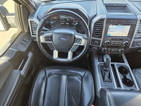 Used 2019 Ford F150 Platinum w/ Equipment Group 701A Luxury image 32