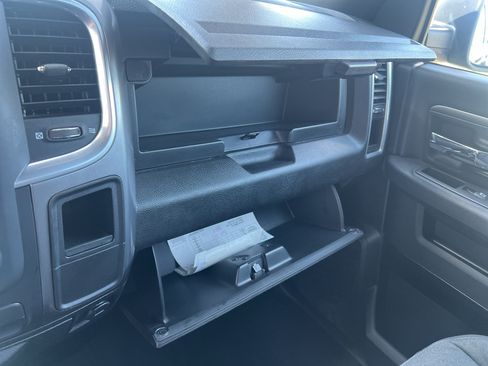 Used 2024 RAM 1500 Warlock RWD image 33