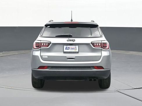 Used 2019 Jeep Compass Altitude image 11