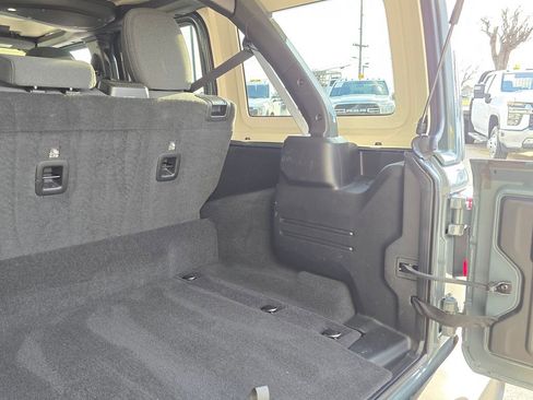 Used 2025 Jeep Wrangler Unlimited Sahara w/ Safety Group image 15