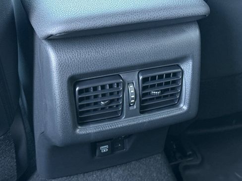 New 2026 Toyota Camry Hybrid FWD image 14